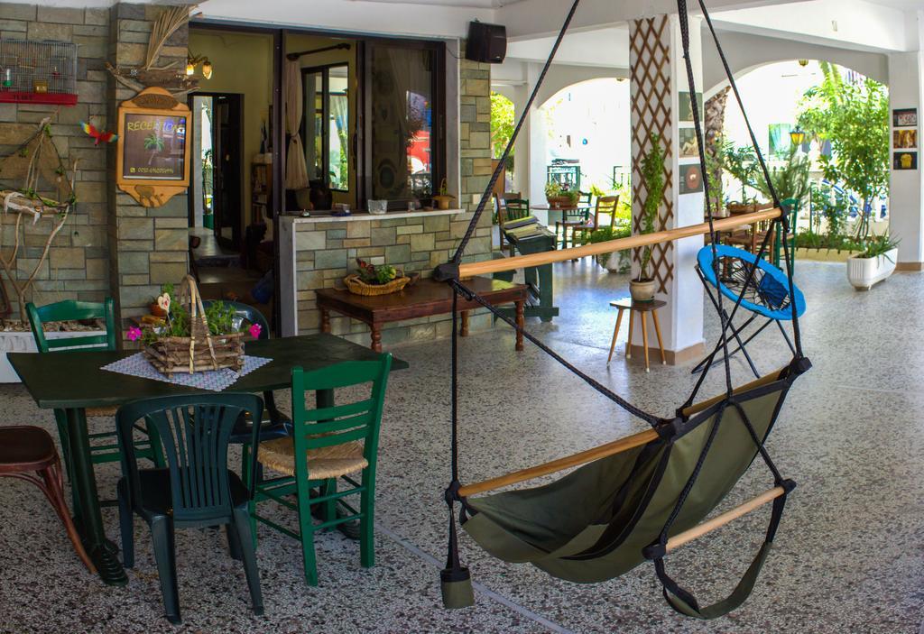 Dionisos Palms Apartments Paralia Dionisiou Extérieur photo