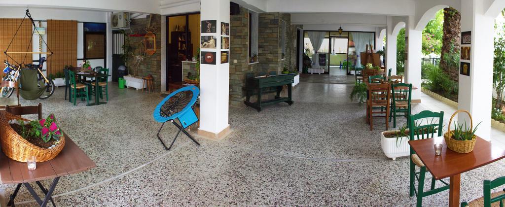 Dionisos Palms Apartments Paralia Dionisiou Extérieur photo