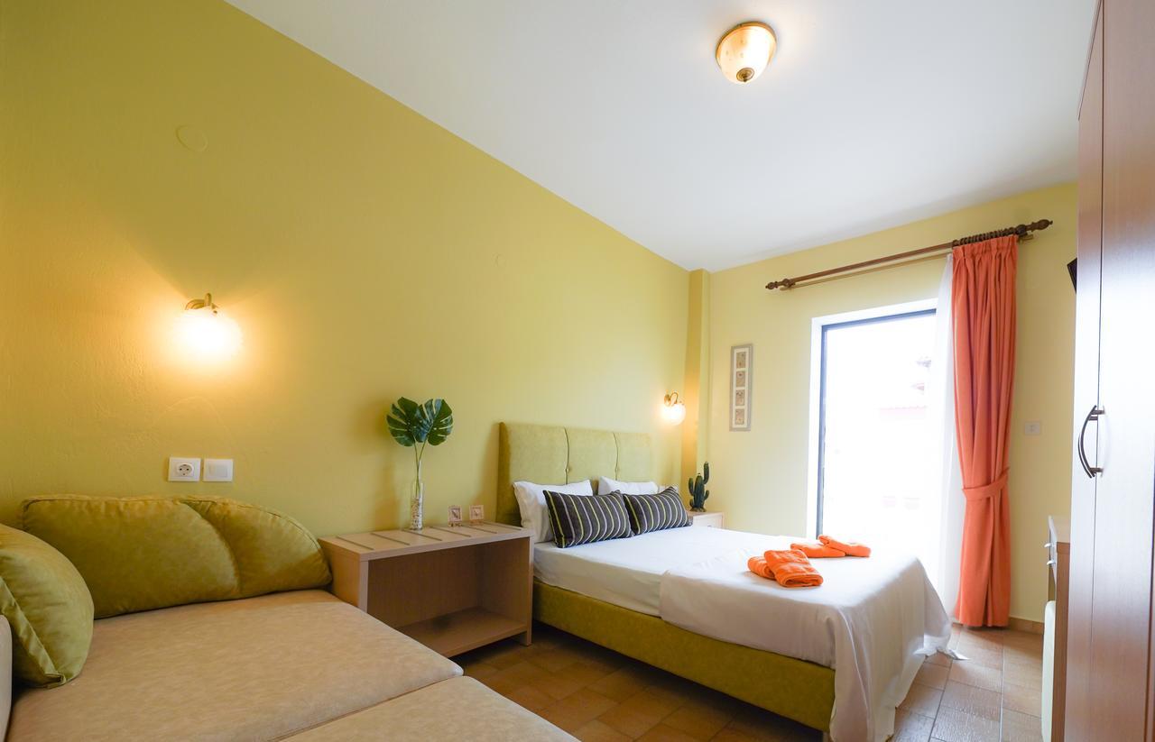 Dionisos Palms Apartments Paralia Dionisiou Extérieur photo